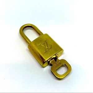 Vintage Louis Vuitton LV Lock and Key 333